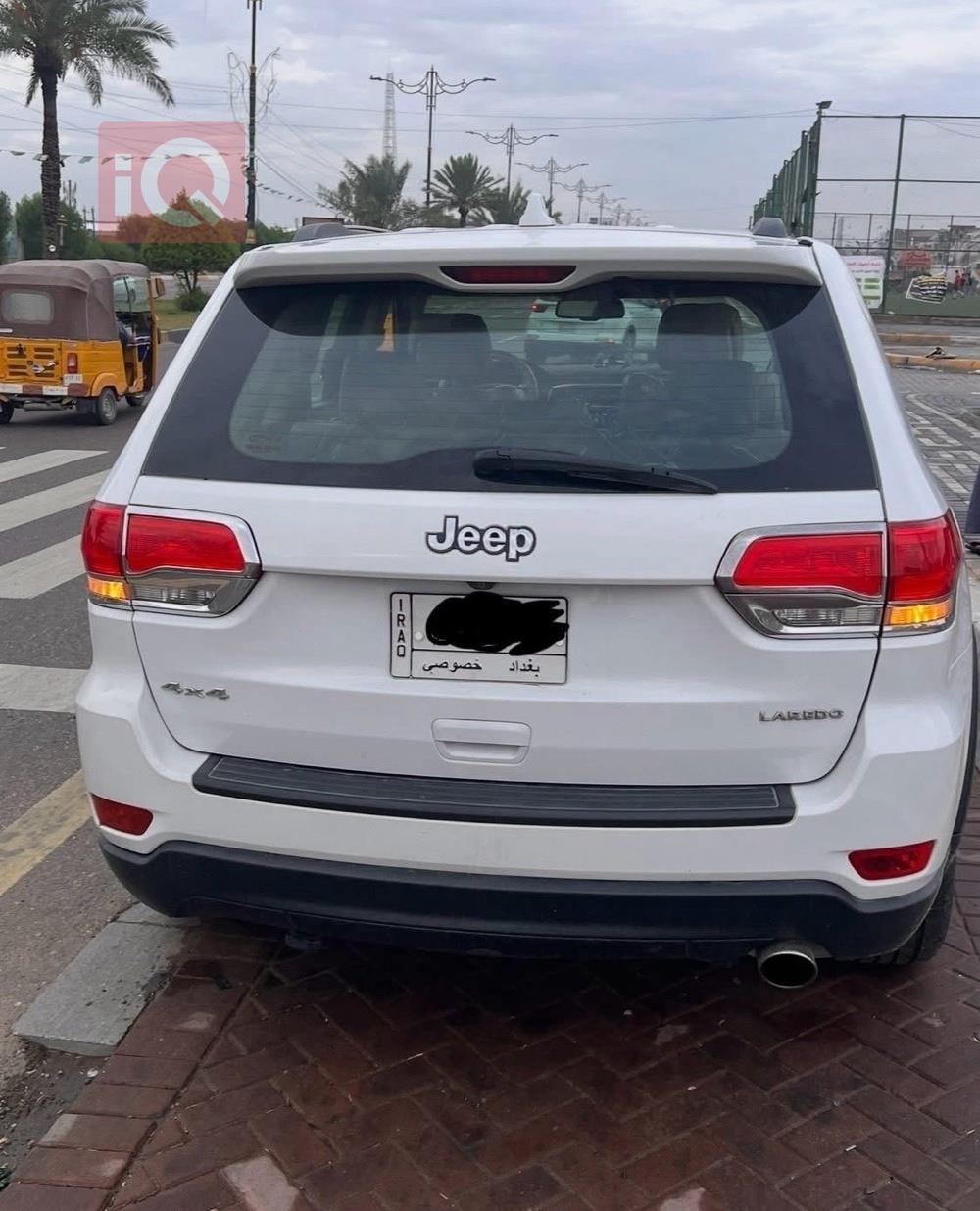 جیپ گراند شیرۆکی